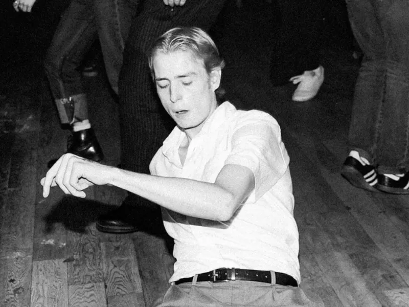Black and white picture of someone dancing 