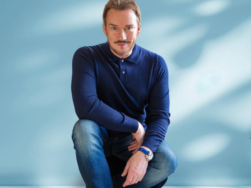 The singer Russell Watson